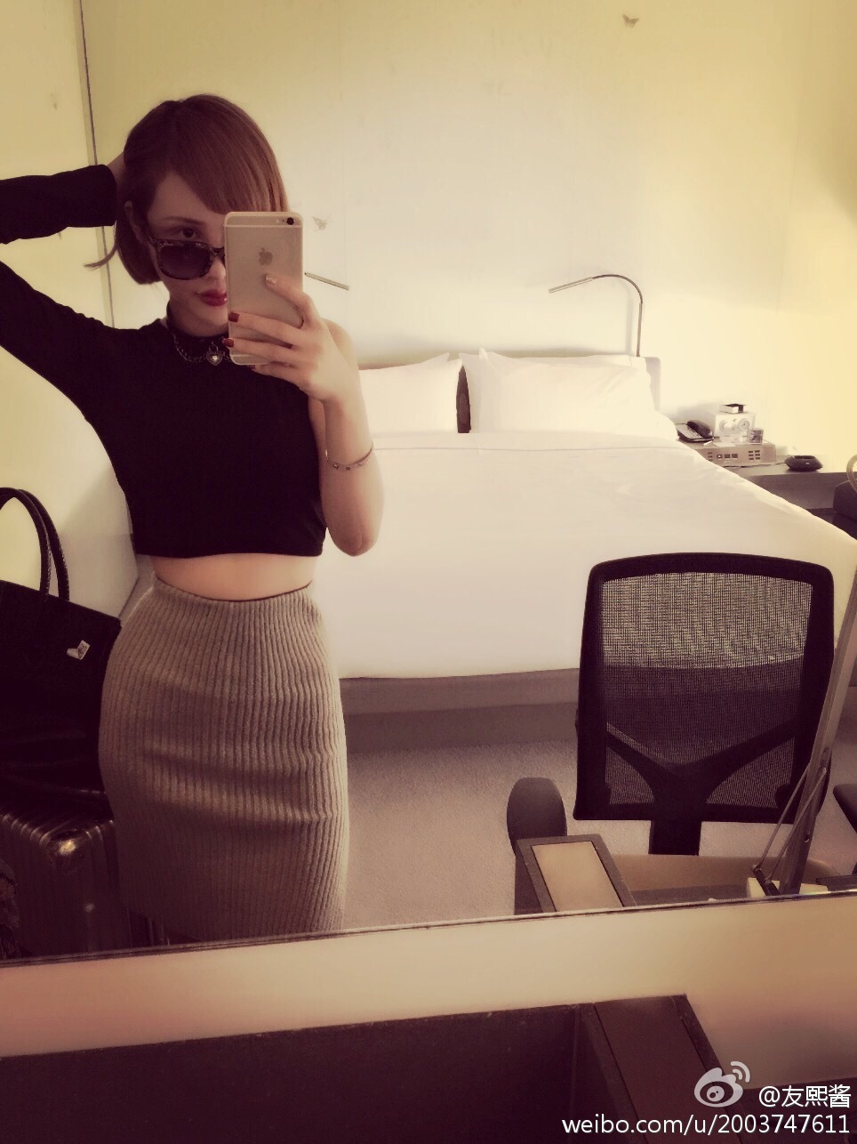 G罩美胸 火爆的辣子 友熙酱 微博自拍破解私密图片 3